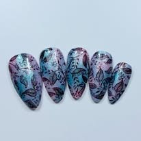 Pink and blue ombre set with leaf design